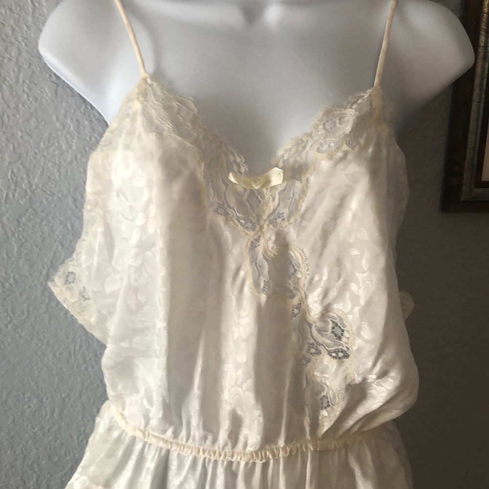 VINTAGE ✨ Christian Dior Lacey Teddy - Picture 2 of 7